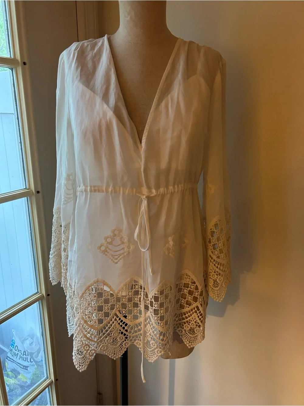 BCBGMaxAzria cotton/silk embroidered caftan top. Small. Boho romantic, resort. - Picture 12 of 12